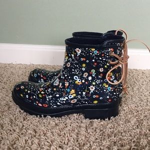 Rain boots